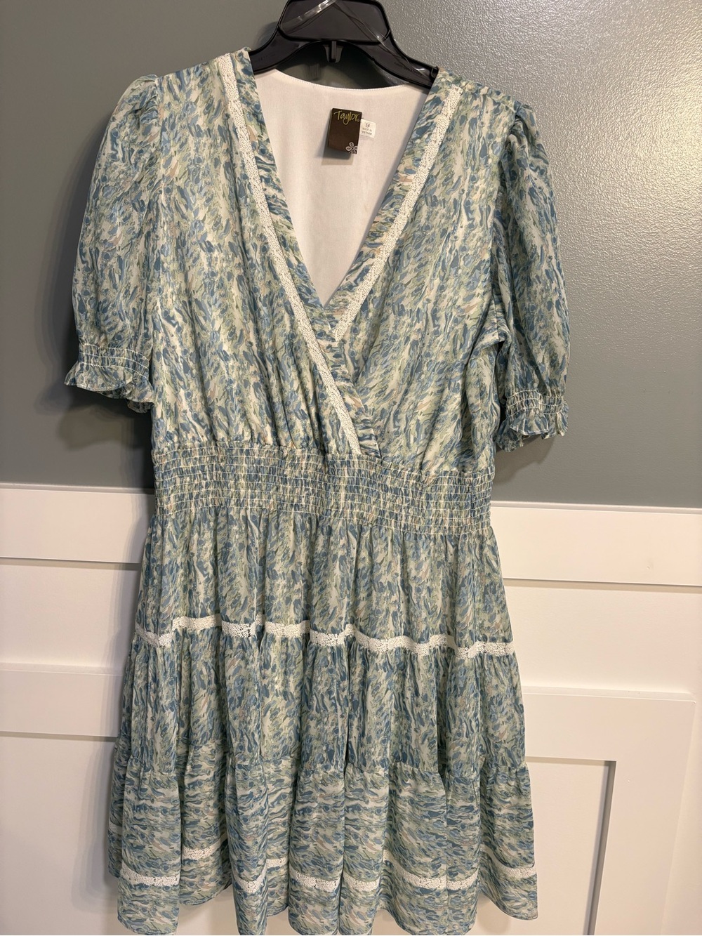 Taylor Blue Floral V-Neck Smocked Waist Dress *NWOT*